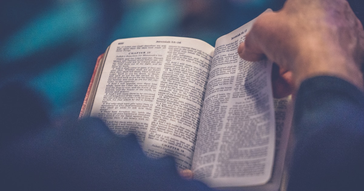 Prénoms bibliques : Des noms intemporels au sens spirituel profond